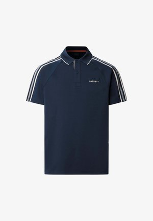 Polo bleu marine à manches courtes avec des rayures blanches sur les épaules et le logo "Hackett" sur le côté gauche de la poitrine, doté d'un col à patte polo avec deux boutons.