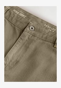 Valgt, mushroom brown