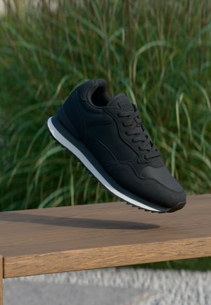 Pier One UNISEX - Trainers - black