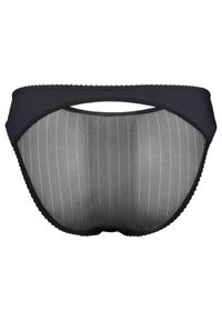 Bas de bikini noir en maille et matériau solide, avec une forme échancrée, des bords festonnés et un design à dos ouvert.