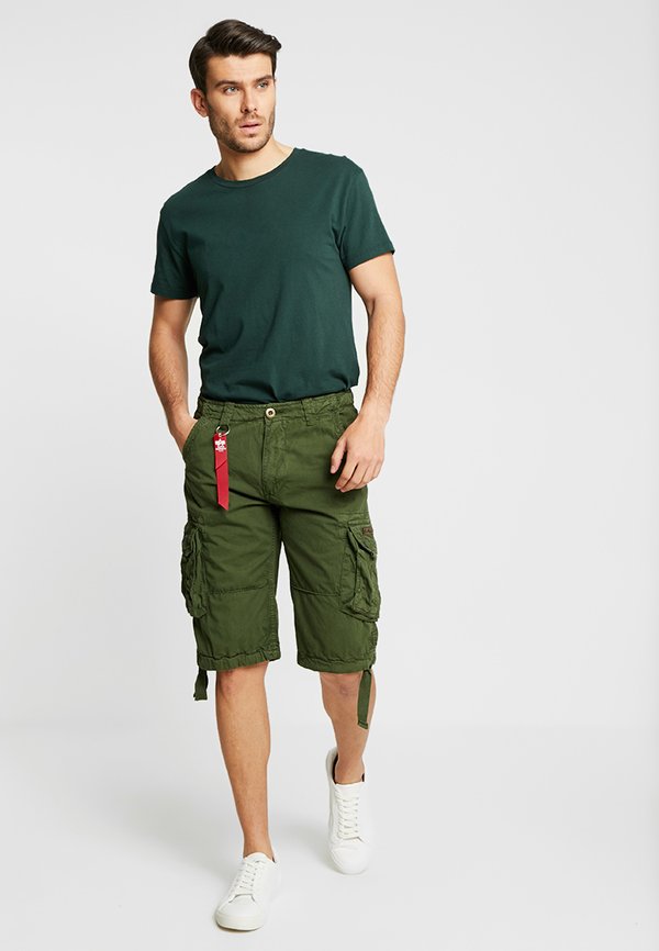 JET - Shorts - dark oliv3