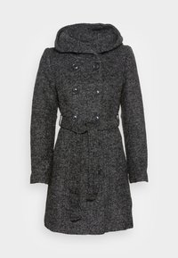 Cappotto di lana grigio scuro doppiopetto con grande cappuccio, dotato di grandi bottoni neri, cintura in vita e tessuto testurizzato.