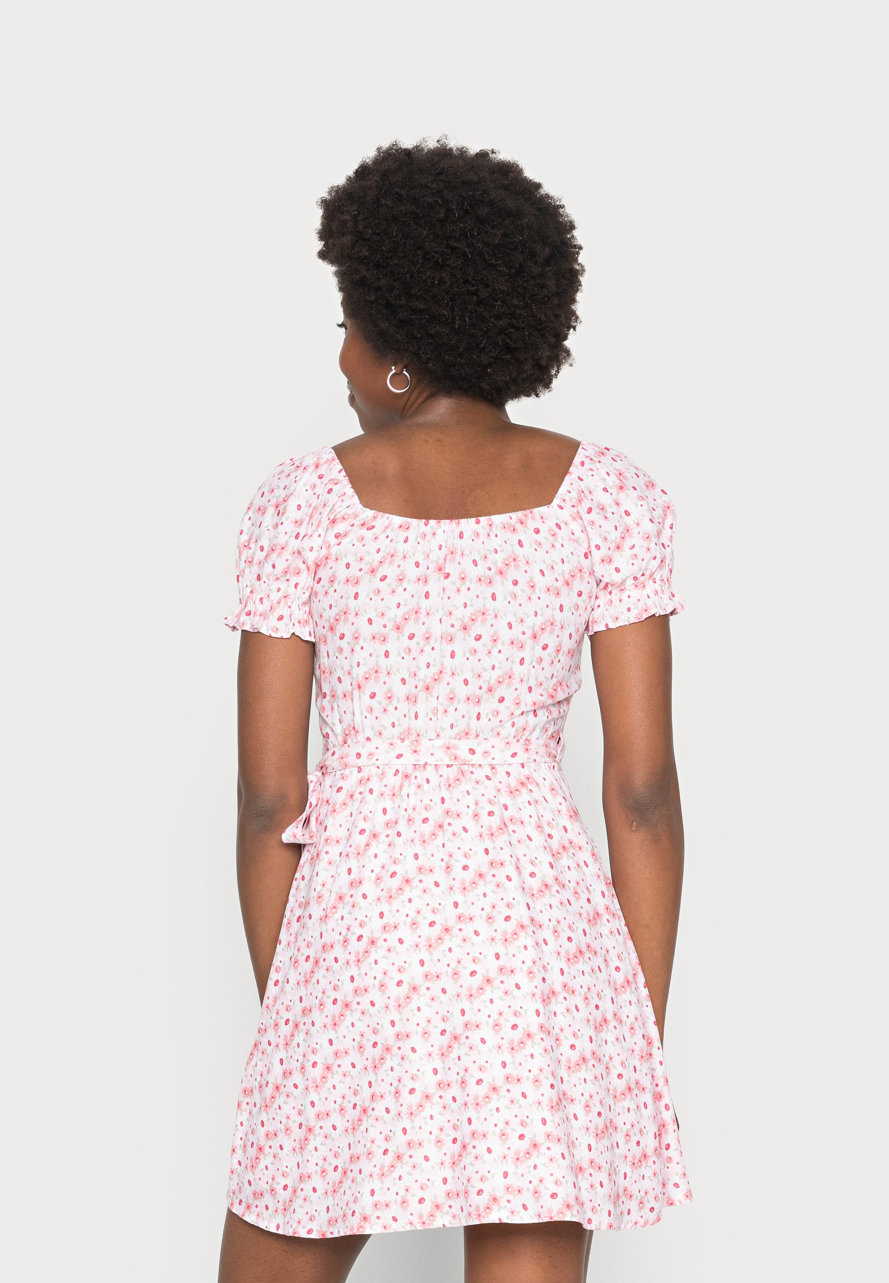 Hollister Co. BEST IS BACK WOVEN WRAP DRESS - Vestido informal - pink/rosa  - Zalando.es