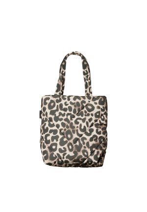 Sac cabas matelassé avec couture chevron rembourrée et motif léopard gris et noir avec deux poignées.