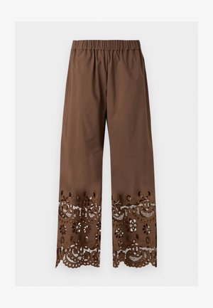 Καφέ φαρδιά παντελόνια με ελαστική μέση και περίπλοκη διακόσμηση από δαντέλα με λουλουδένιο μοτίβο κατά μήκος του κάτω μέρους των ποδιών και των τελειωμάτων.