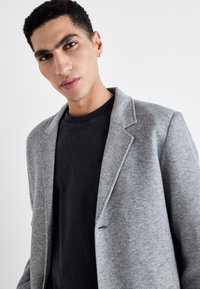Jack & Jones JJCHUCK COAT - Klasický kabát - light grey melange