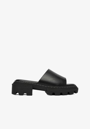 DeeZee, DEEZEE WOMEN'S FLIP-FLOPS BLACK - Pantofle na podpatku - black