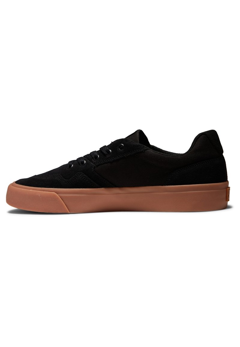 dc shoes rowlan