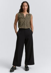 TOM TAILOR V NECK ALLOVERPRINTED - Top - abstract black grid design