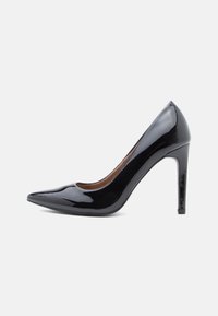 Højhælede pumps - black