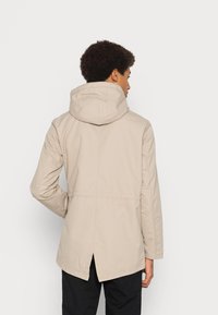 Jack & Jones JJLAY SHORT - Parca - crockery