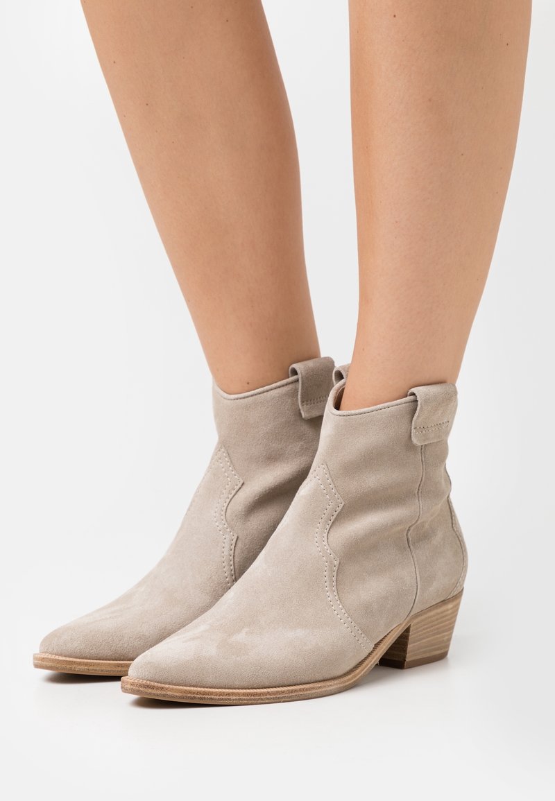 Kennel + Schmenger Botines camperos - beige