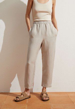 Broek - sand
