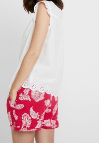 s.Oliver Top - off-white