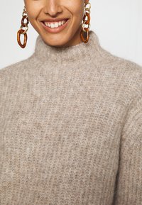 Bruuns Bazaar SYRINGABBRIKA KNIT - Camisola - roasted grey melange