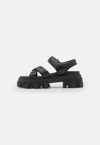 Marco Tozzi Sandali s platformo - black