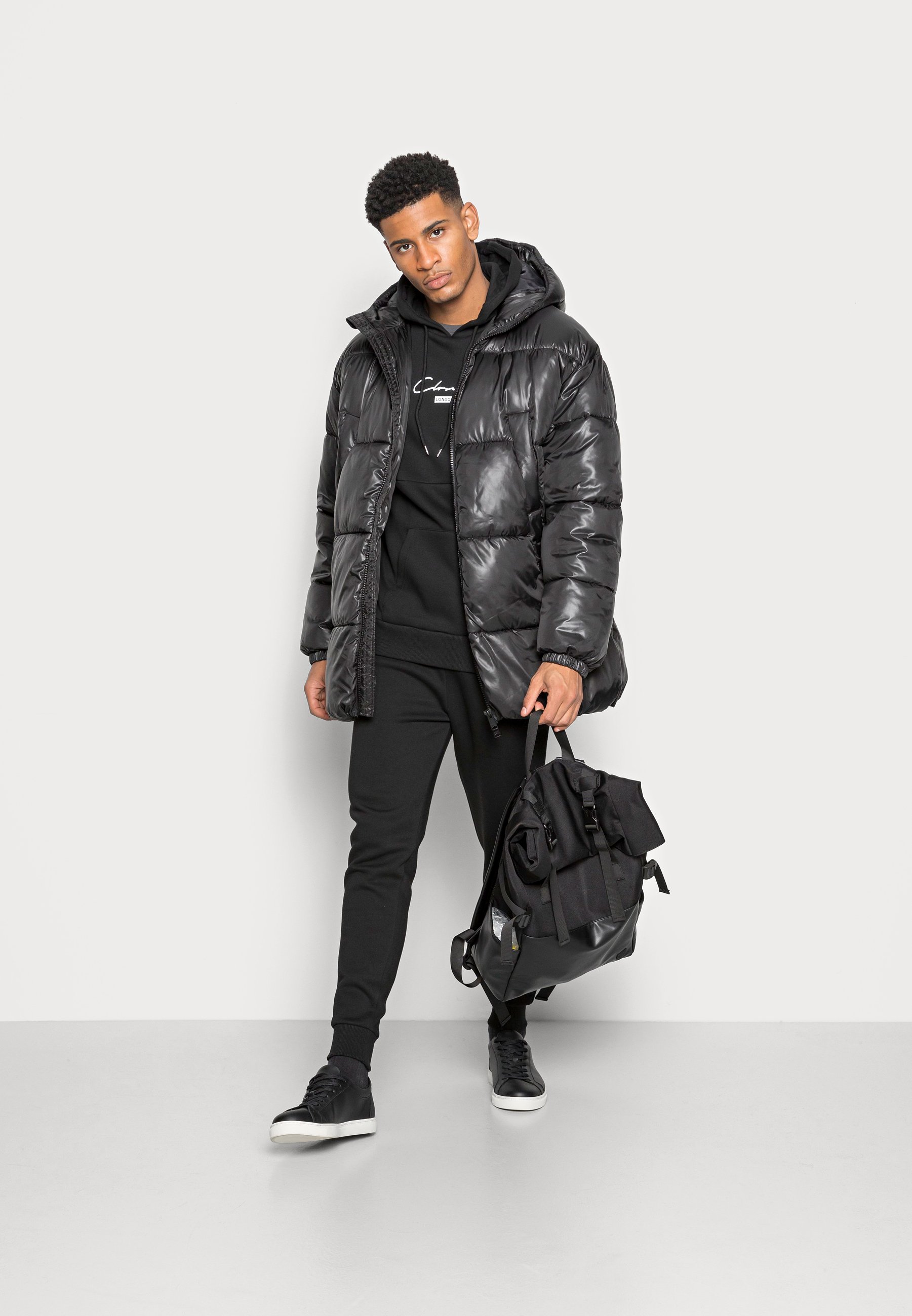 Weekday RUBEN OVERSIZED PUFFER JACKET - Cappotto invernale - black/nero -  Zalando.it