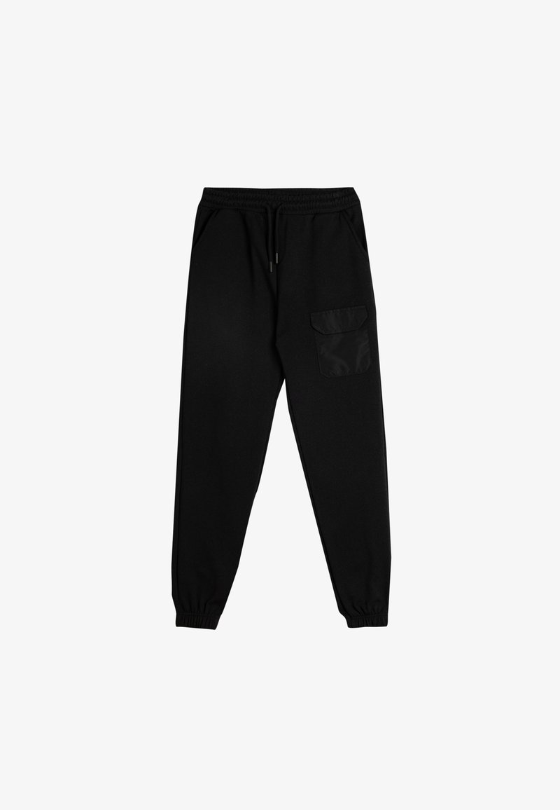 Schwarze Jogginghose aus weichem Stoff, mit einem elastischen Bund und Kordelzug, seitlichen Taschen und einer funktionalen Aufsatztasche.