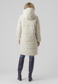 Vero Moda Abrigo de invierno - beige