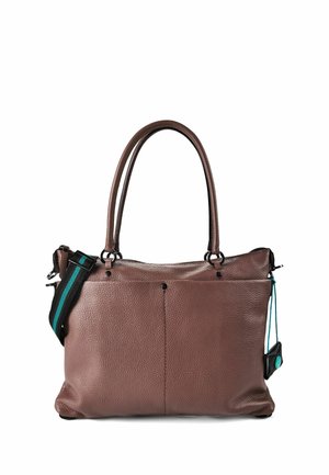 Borsa in pelle marrone con effetto texture, due manici, tracolla rimovibile a righe nere e turchesi e piccola tasca portachiavi attaccata.