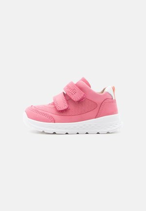 BREEZE - Sneakers basse - rosa/orange