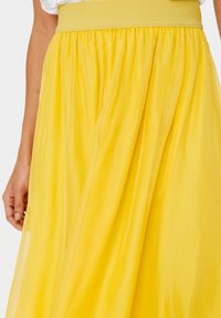 Saint Tropez CORALSZ - A-linjekjol - cream gold