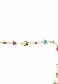 Bracciale in catena d'oro con piccole perline dorate e charmes a forma di stella riempite di glitter nei colori rosa, blu, rosso e giallo, dotato di chiusura a moschettone.