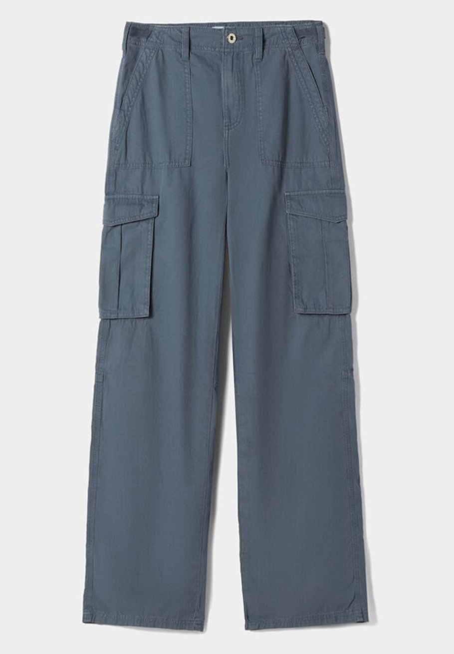 Cargo pocket trousers
