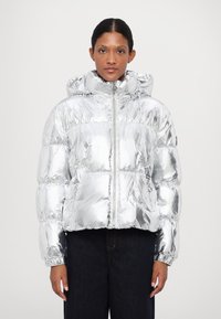 MICHAEL Michael Kors HOODED HIGH SHINE JACKET - Casaco de inverno - metallic silver