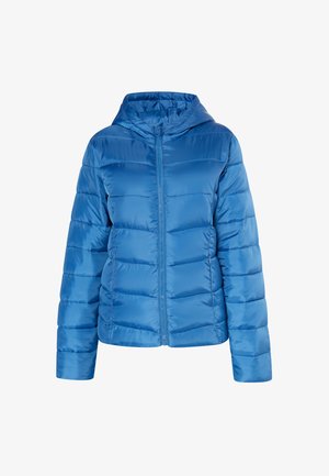 Niebieska kurtka puchowa z kapturem, o błyszczącej, gładkiej fakturze, z zapięciem na zamek błyskawiczny oraz poziomym pikowaniem.
