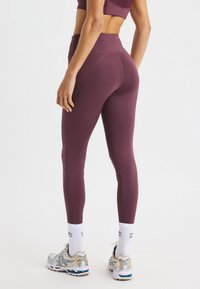 Röhnisch FLATTERING HW - Trikoot - huckleberry