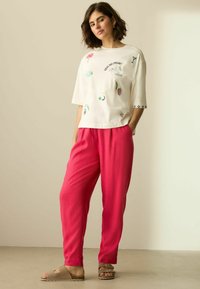 REGULAR FIT BARREL LEG RICH  - Püksid - pink