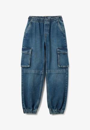 Denim cargobroek in medium blauw met een elastische tailleband, taps toelopende boorden en twee grote zijzakken op elk been.