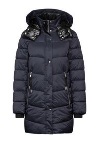 Chaqueta acolchada azul marino con capucha, cuello negro brillante, bolsillos con cremallera y un diseño acolchado con puños de canalé.