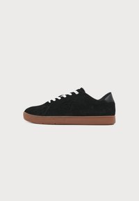 Неизбран, black/gum