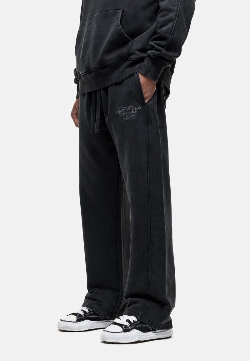 Pantalon survêtement adidas Premium Tailored Pant Black (JD5472