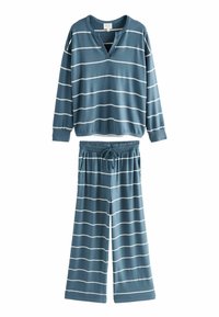 Blauw gestreept loungewear-set met een shirt met lange mouwen en een V-hals, en bijpassende elastische broek met zijzakken.