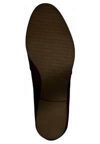 Intersuola di scarpa marrone con superficie texture e motivo logo in rilievo. Forma curvata con finitura liscia e opaca e bordi arrotondati.