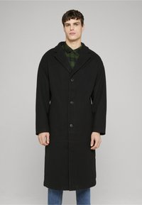 Urban Classics LONG - Palton clasic - black