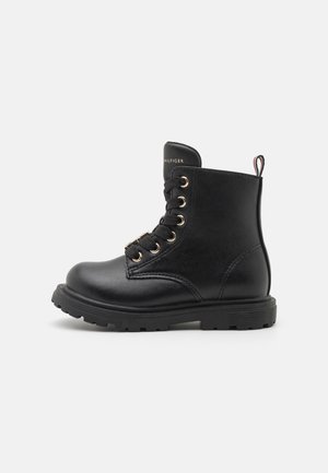 tommy hilfiger veterboots