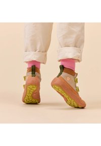Affenzahn LEDER FRIENDY - Zapatos de bebé - beige
