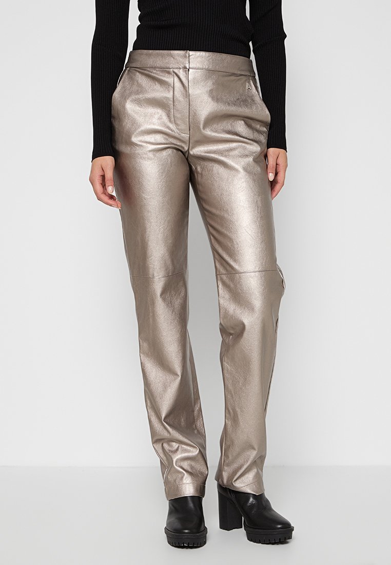 Twinset ACTITUDE Leren broek goudkleurig Twinset ACTITUDE Leren broek goudkleurig