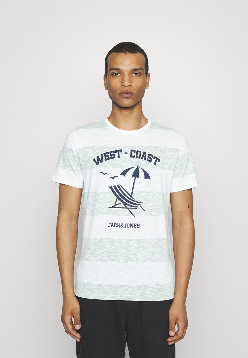 Jack & Jones SUMMER TEE CREW NECK Tshirt print granite green/groen