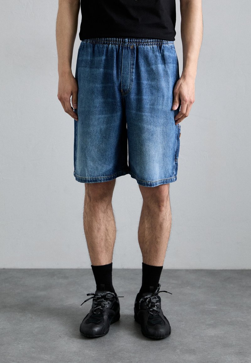 Versace - DIRTY INDIGO WASH  - Denim shorts - medium blue, Enlarge
