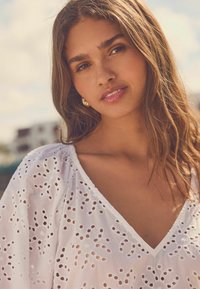 Next EMBROIDERED - REGULAR FIT - Robe de jour - white