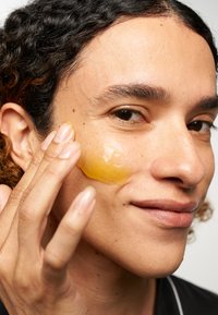 ROWSE TANGERINE CLEANSING BALM - Körperbalsam