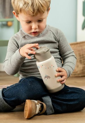 Done By Deer, INSULATED STRAW BOTTLE CELEBRATION SAND 340 ML UNISEX - Juomapullo - sand