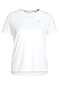 Camiseta de running Nike de manga corta blanca con paneles de malla en los hombros y un pequeño swoosh gris de Nike en el lado izquierdo del pecho.