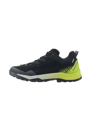 Scarpa da trekking nera e verde neon con punta rinforzata, suola resistente e design con lacci, marchiata con "LOWA" e "Gore-Tex" nella zona del tallone.