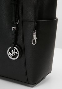 MICHAEL Michael Kors JET ITEM TOTE - Rankinė - black/silver